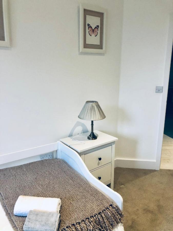 Snapos Luxury Serviced Apartment - Meridian House Bedford Bagian luar foto