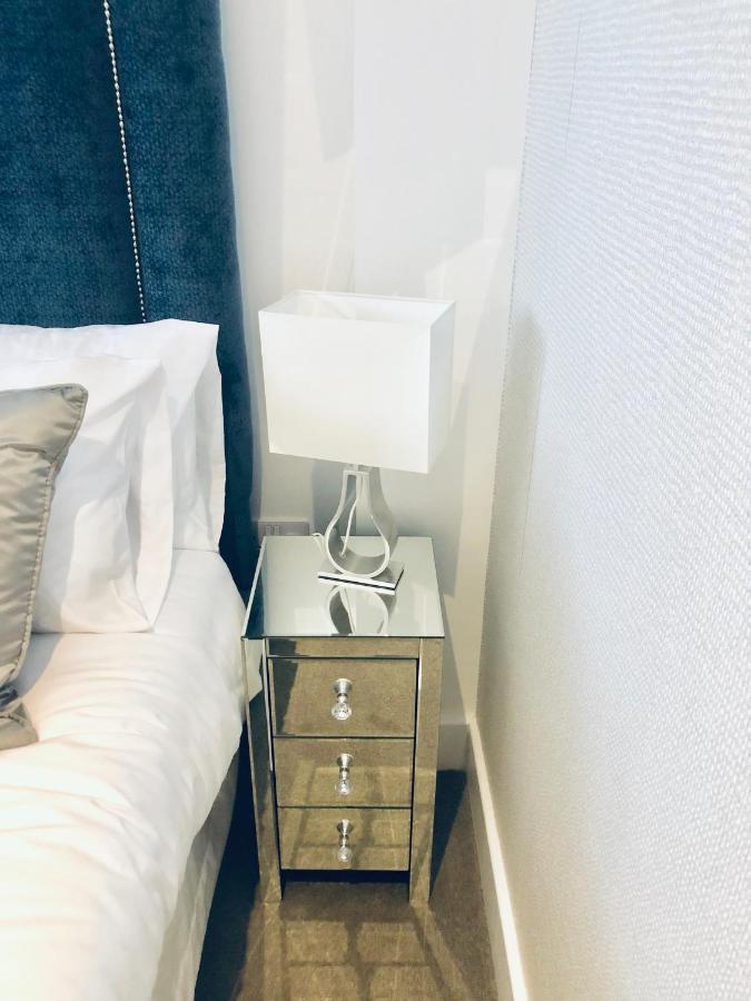 Snapos Luxury Serviced Apartment - Meridian House Bedford Bagian luar foto