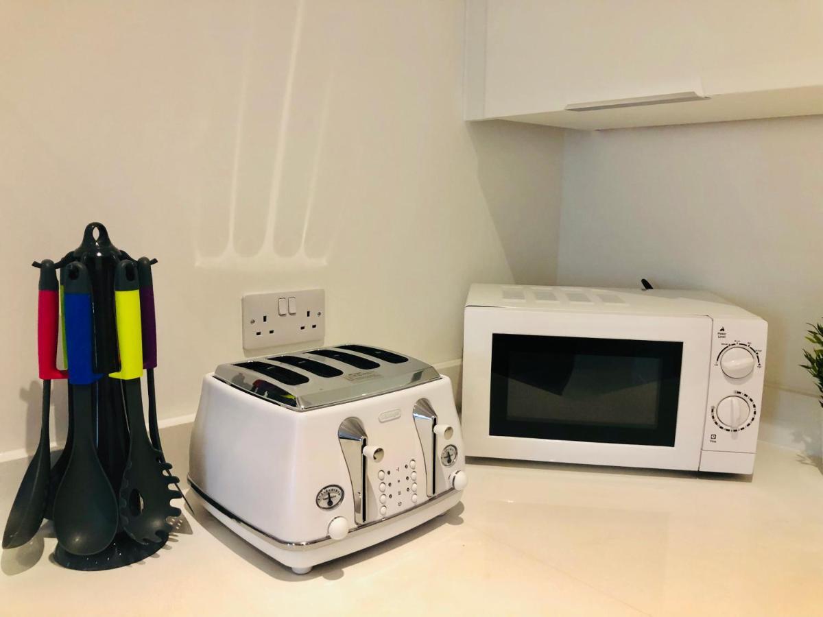 Snapos Luxury Serviced Apartment - Meridian House Bedford Bagian luar foto