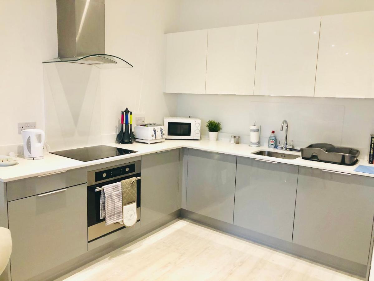 Snapos Luxury Serviced Apartment - Meridian House Bedford Bagian luar foto
